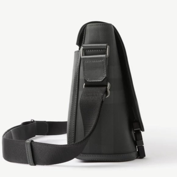 Burberry LikeNew Large Wright Messenger Bag - Picture 4 of 5